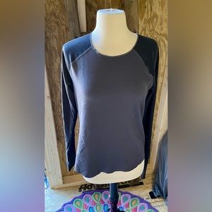 Oiselle Women's Black and Gray Reversible Long Sleeve Top